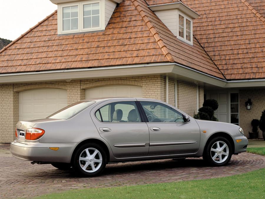  Nissan Maxima QX 2000 года  (фото 23 из 29)